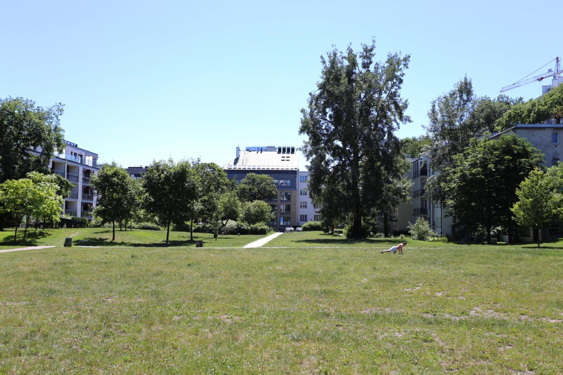 Powisle Vistula River/old Town- With A Mezzanine *
